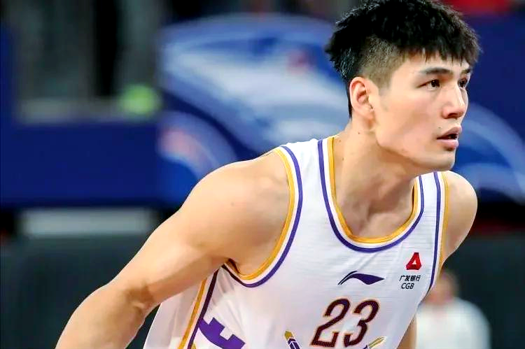 陈林坚加盟广东,战绩节节攀升成为球队重要一员 陈林坚加盟广东,战绩节节攀升成为球队重要一员