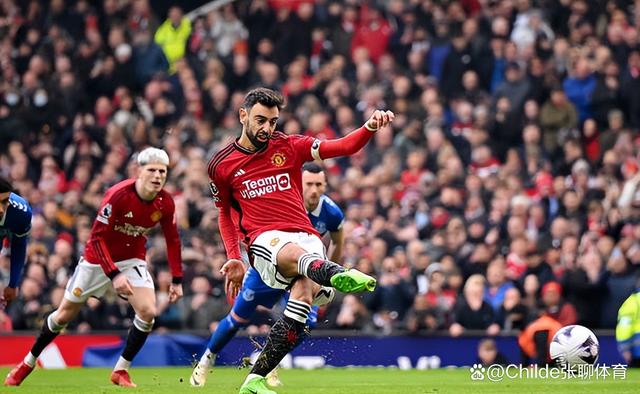 曼联主场连胜终结，球队防守漏洞被揭露
