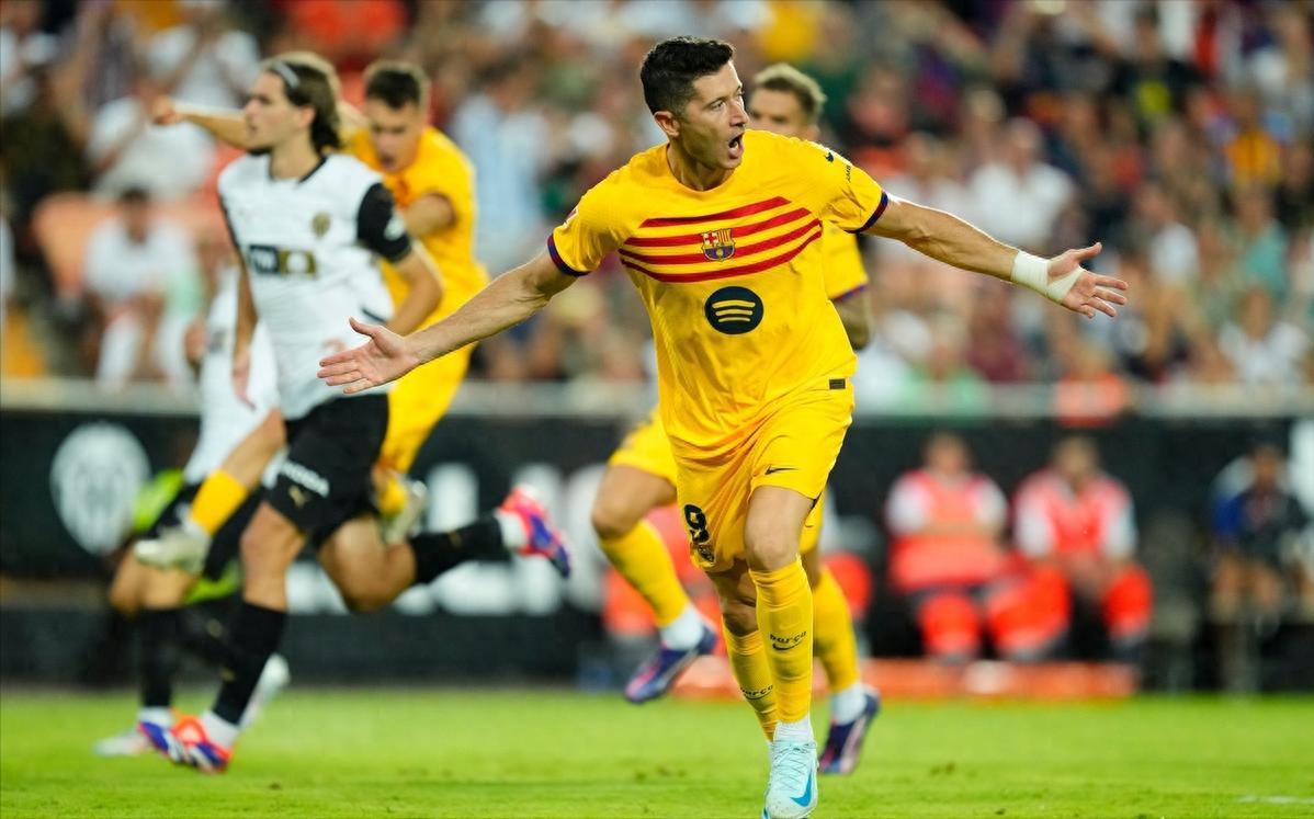 包含瓦伦西亚逆袭战胜对手,冲上积分榜的词条 包含瓦伦西亚逆袭战胜对手,冲上积分榜的词条