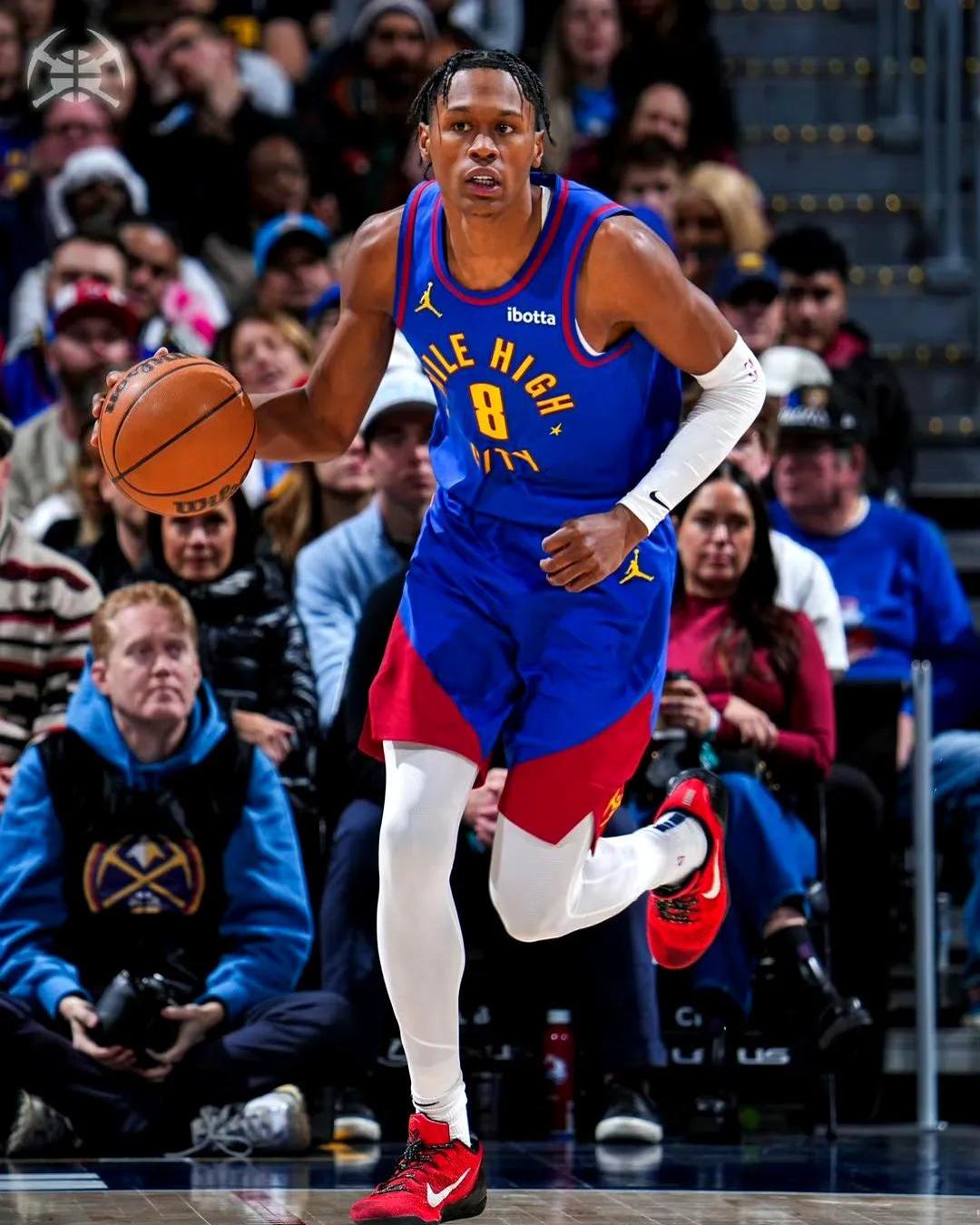 掘金队受到全球球迷广泛支持 掘金队受到全球球迷广泛支持