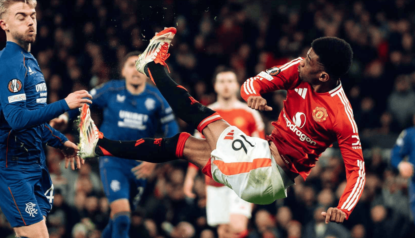 曼联遭遇乌龙失球，愈发背水一战