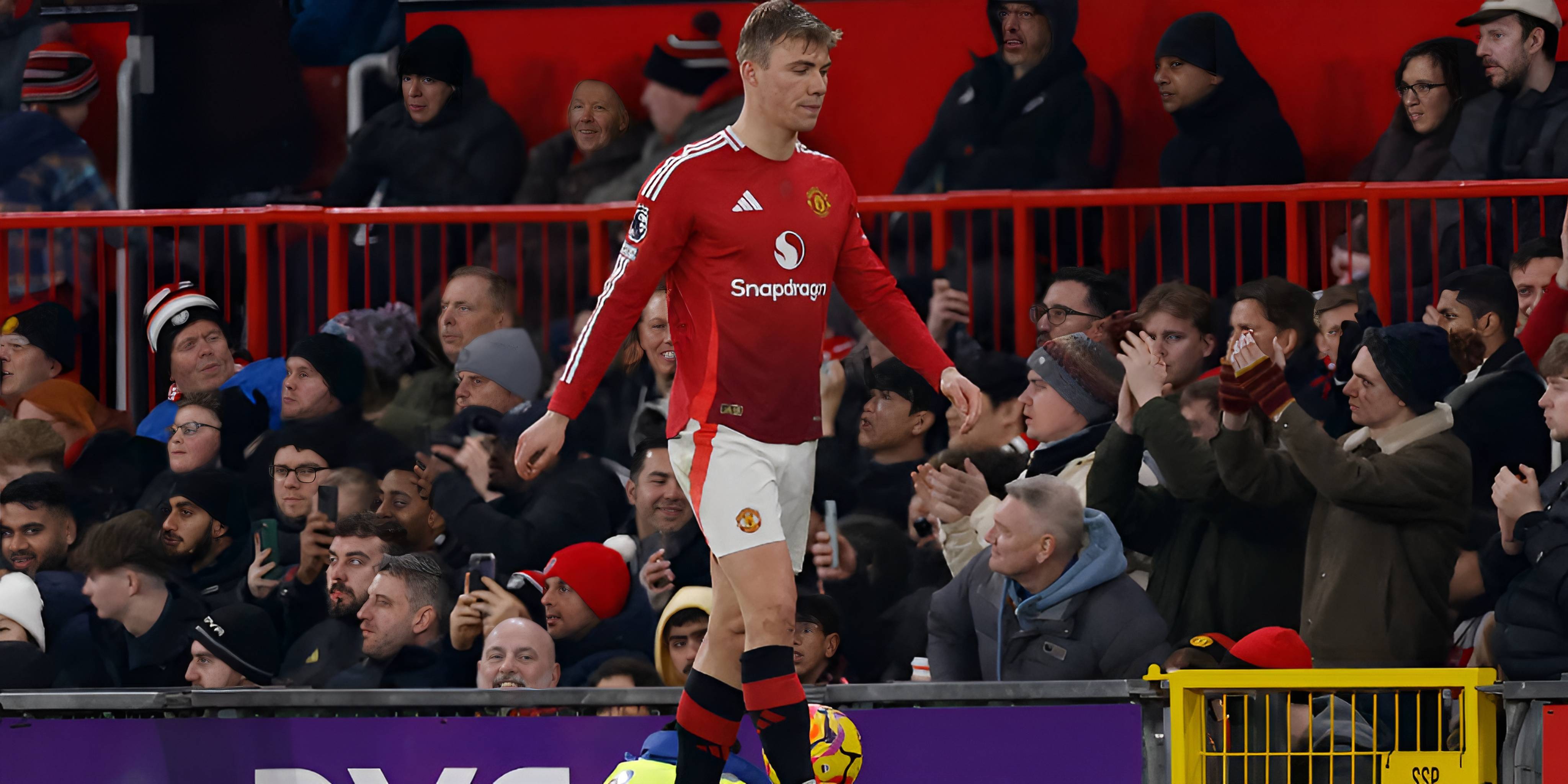 曼联主场胜谢菲联,主队信心重振 曼联主场胜谢菲联,主队信心重振