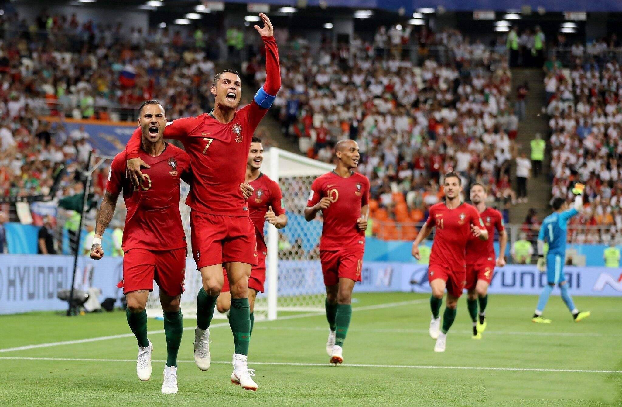 葡萄牙球队凝聚力量,共同迈向胜利 葡萄牙球队凝聚力量,共同迈向胜利