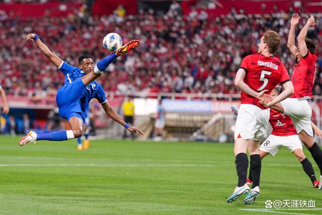 铁血冲击:国内外豪门队伍拼杀 铁血冲击:国内外豪门队伍拼杀