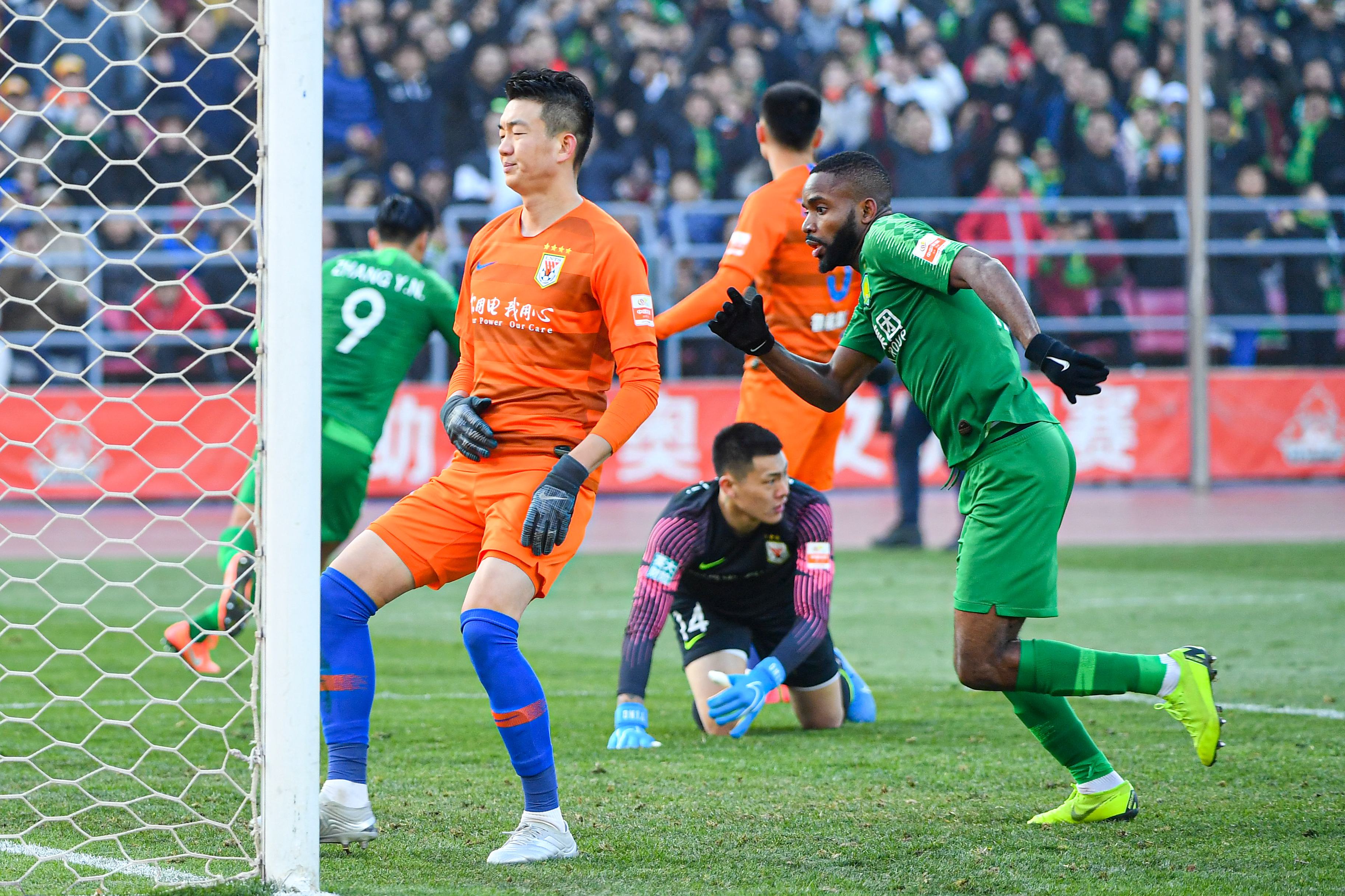 国安对阵鲁能,一场火爆对决即将展开 国安对阵鲁能,一场火爆对决即将展开