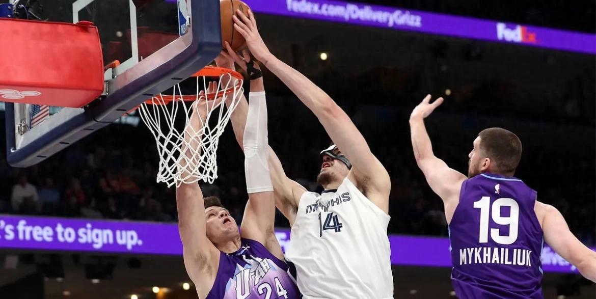 开拓者主场战胜灰熊，积极追赶前排