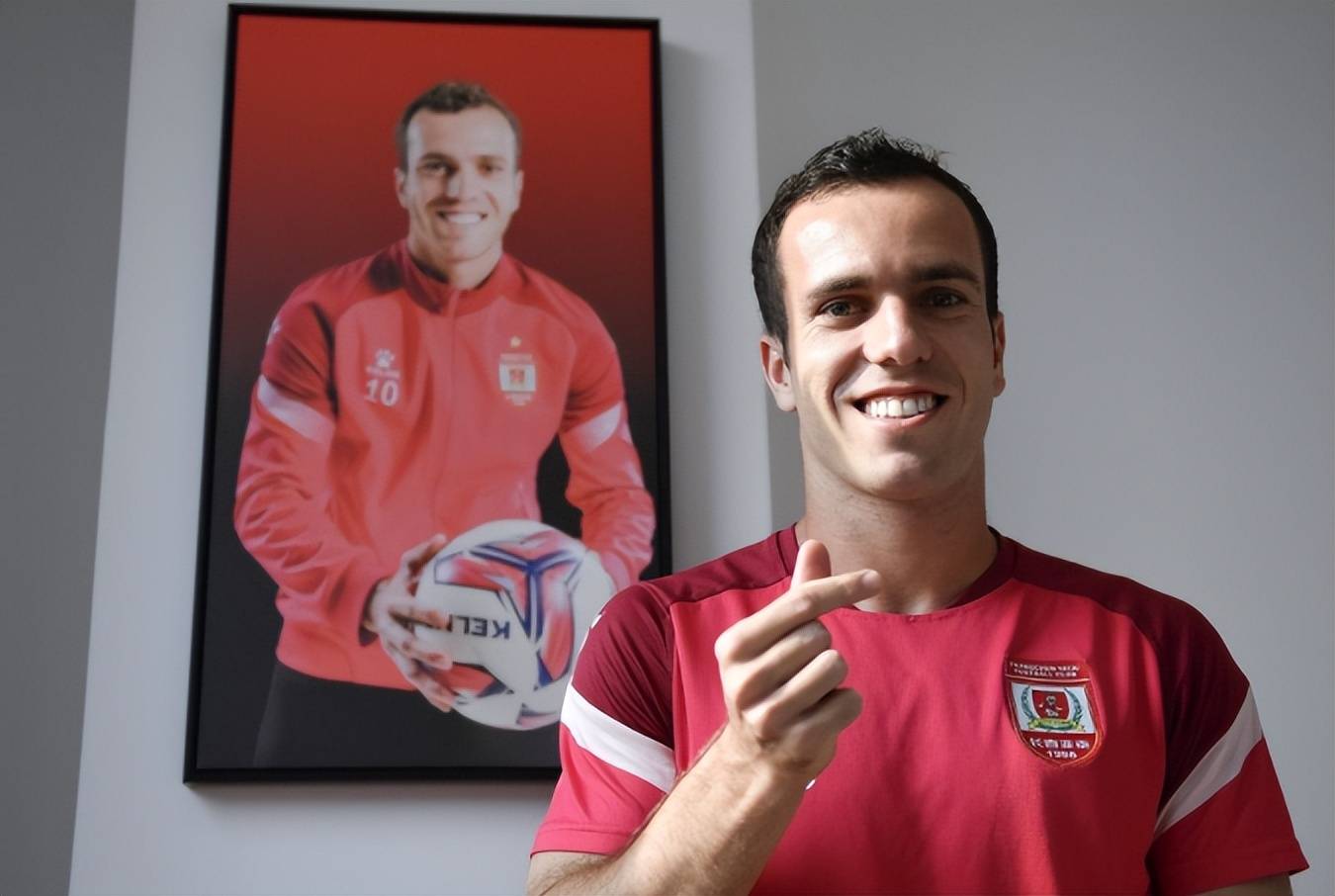 马里博尔队在国际比赛中披荆斩棘 马里博尔队在国际比赛中披荆斩棘