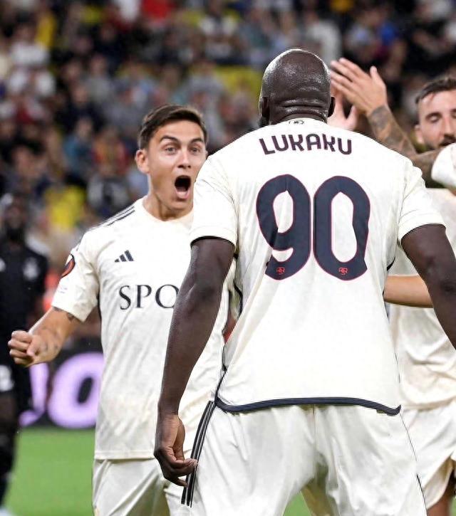 阿米尔主场赢球,全队发挥出色 阿米尔主场赢球,全队发挥出色