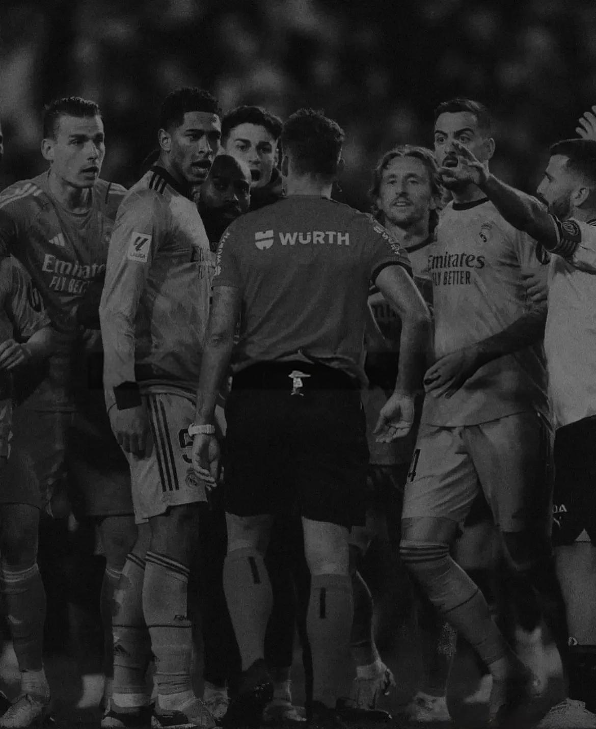 瓦伦西亚主场重挫 瓦伦西亚主场重挫