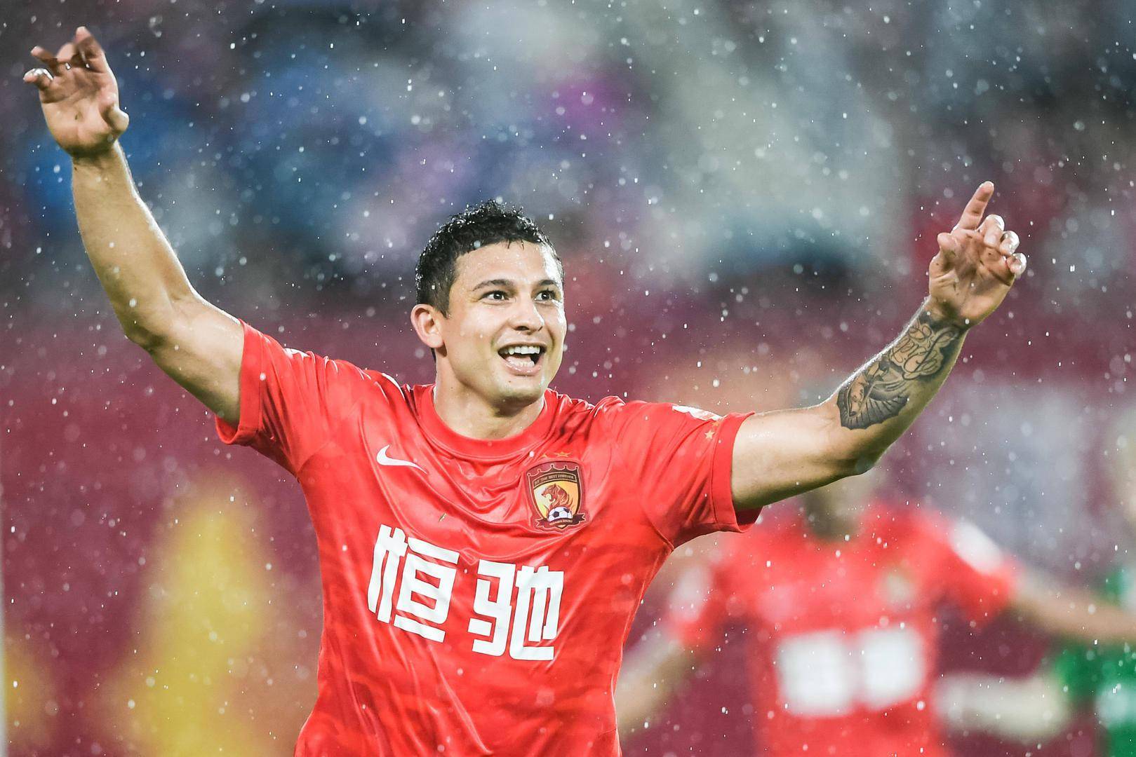 火箭逆袭开拓者维特尔绝杀,率队取得赛季首胜 火箭逆袭开拓者维特尔绝杀,率队取得赛季首胜