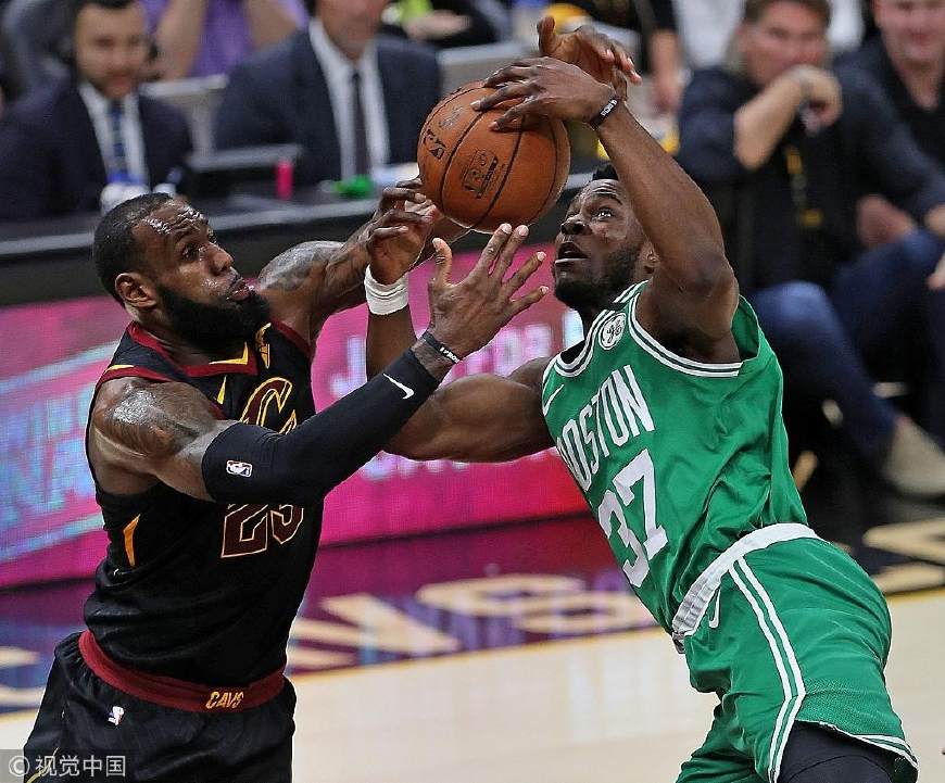 骑士逆转爵士,取得关键胜利 骑士逆转爵士,取得关键胜利