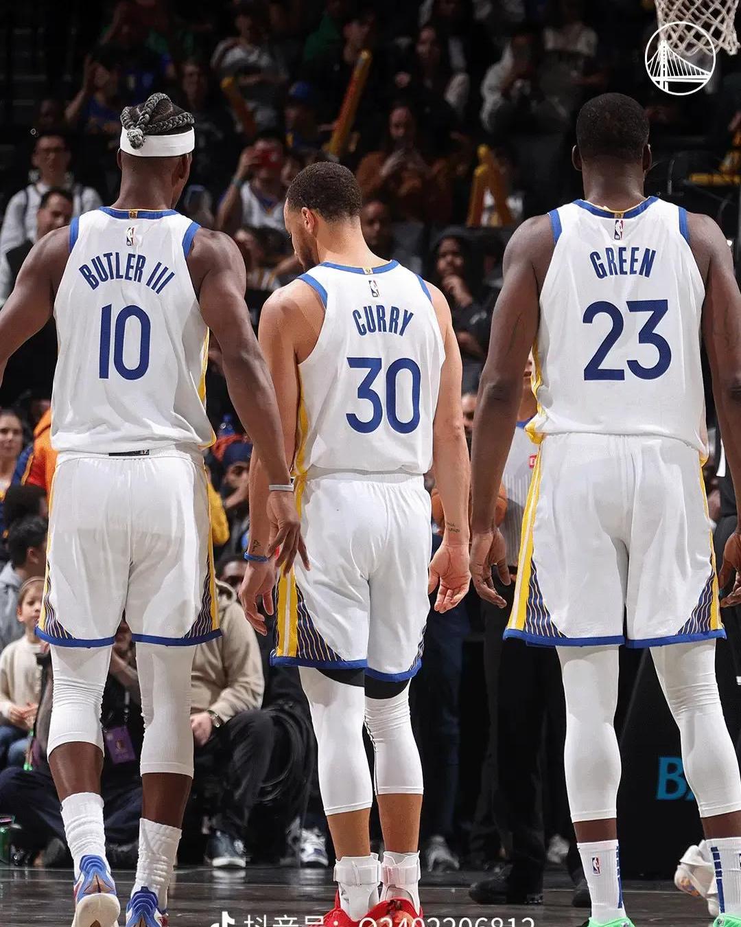 勇士击败掘金，取得系列赛领先