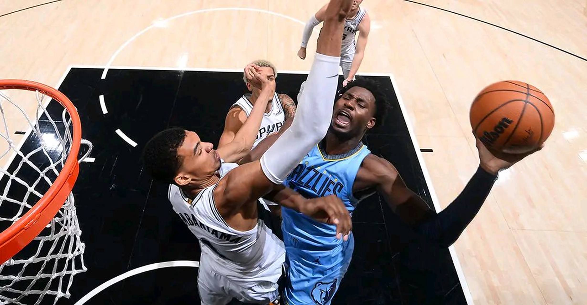 尼克斯战胜黄蜂,实现逆转 尼克斯战胜黄蜂,实现逆转