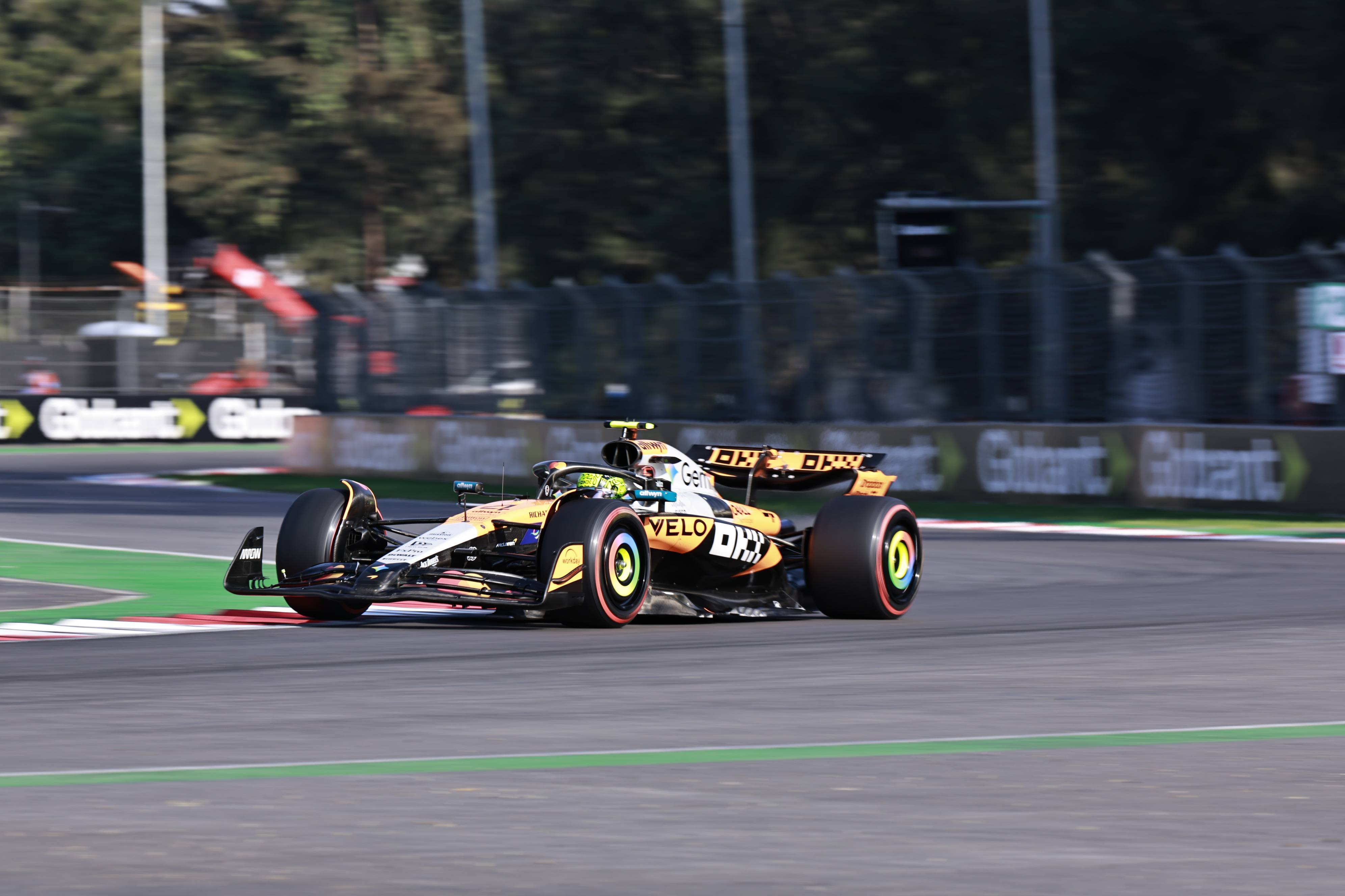 红牛二队鏖战法拉利，周冠宇状态火热的简单介绍